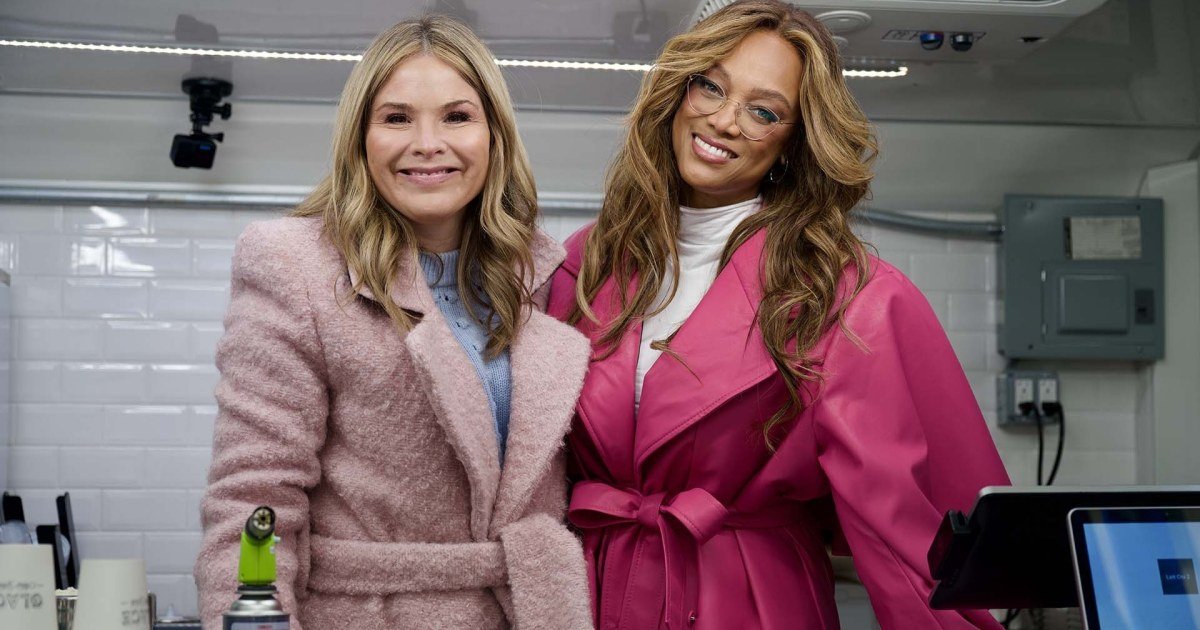 Tyra Banks, Jenna Bush Hager scoop ice cream for fans in NYC