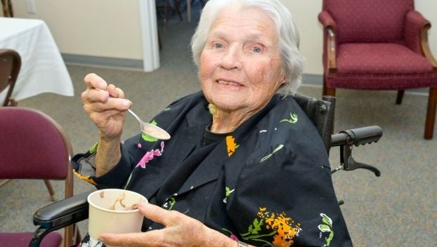 100 Years Young: Belhaven resident celebrates her 100th birthday - Washington Daily News