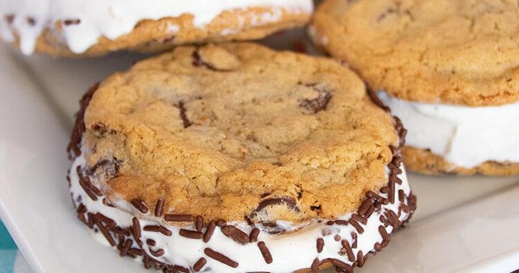 Recipe: Cool treats with these ice cream sandwiches | What's Cooking
