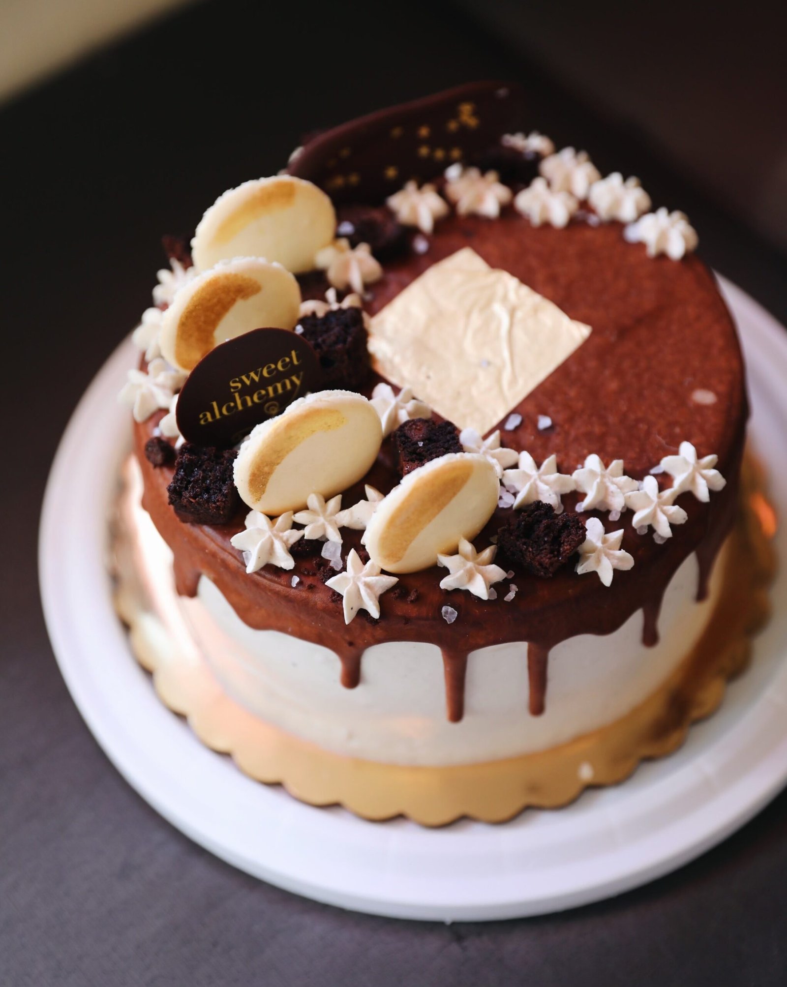 Dark Star ice cream cake (premade) - Sweet Alchemy Ice Creamery