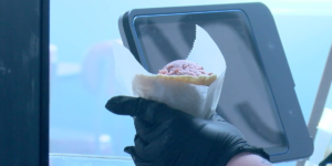 New Fairfield shop serves ice cream with no dyes or preservatives