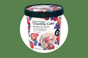 Publix Is Selling a Chantilly Cake Ice Cream for Summer