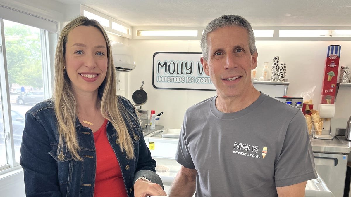 ‘Gramma’s Cookie Drawer’ wins ice cream contest at Molly V’s in Victor